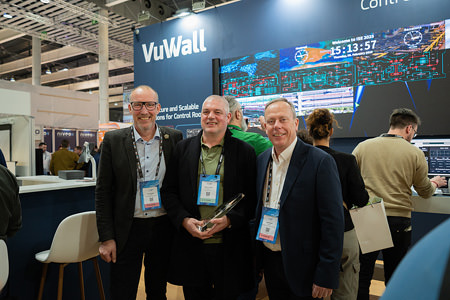 Cinos receives VuWall New Partner of the Year Award